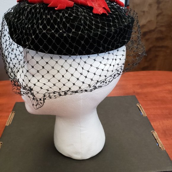 Beautiful Vintage Black Velvet Hat with Red Leaf Cluster on Top main image 9